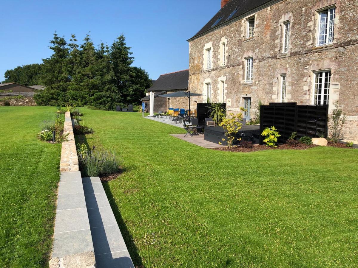 Château de la Garnison Acomodação com café da manhã Orvault Exterior foto