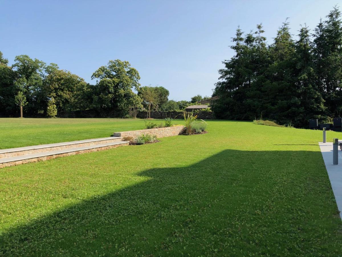 Château de la Garnison Acomodação com café da manhã Orvault Exterior foto